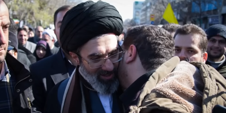 Μοτζτάμπα Χαμενεΐ: Γιατί ο πατέρας του δεν τον ήθελε για διάδοχό του