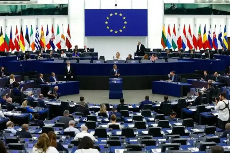 Ευρωπαϊκό Κοινοβούλιο: Αναγνώρισε ως νόμιμο πρόεδρο της Βενεζουέλας τον Γκονσάλες Ουρούτια