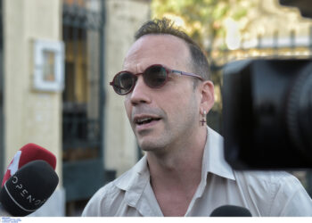 Πάνος Μουζουράκης: Οργανωμένες οι καταγγελίες κατά του πατέρα Αντωνίου