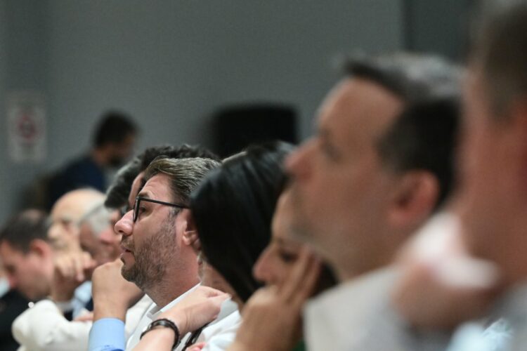 ΠΑΣΟΚ: Έξι θεματικές ενότητες στο ντιμπέιτ των υποψήφιων προέδρων – Οι όροι που συμφωνήθηκαν για τις 24 Σεπτεμβρίου