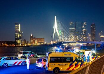 Ρότερνταμ: «Τρομοκρατικό» ήταν το κίνητρο του υπόπτου που επιτέθηκε με μαχαίρι σε περαστικούς