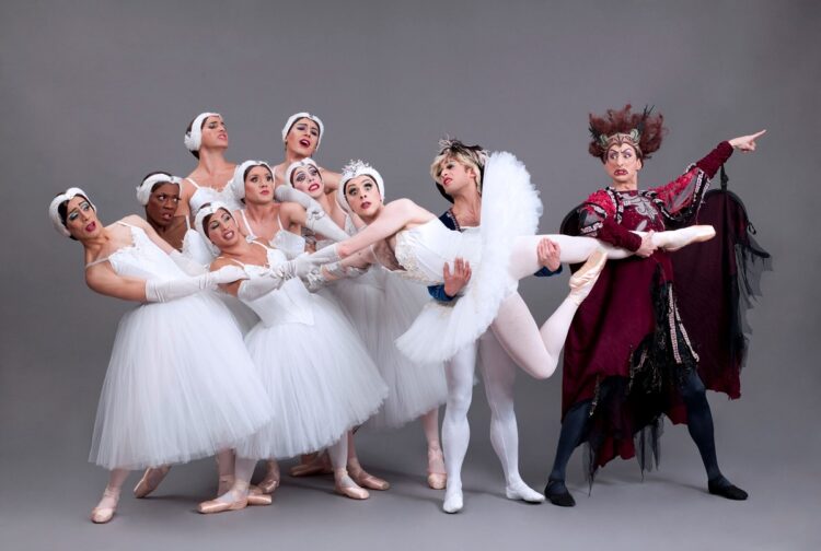 Les Ballets Trockadero De Monte Carlo στο θέατρο Παλλάς