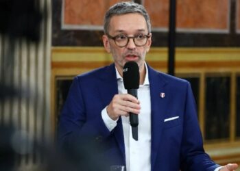 Διεθνής Επιτροπή Άουσβιτς: Η νίκη της άκρας δεξιάς στην Αυστρία προκαλεί συναγερμό στην Ευρώπη