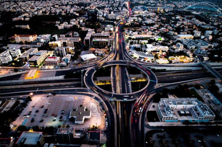 Κυκλοφοριακές ρυθμίσεις στην Αττική Οδό: Ποιες ώρες και σε ποια σημεία θα είναι κλειστή