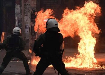 Επίθεση μολότοφ