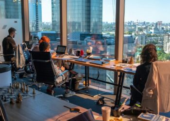 Ιαπωνία: Προωθεί την τετραήμερη εργασία – Πώς αντιδρούν οι εργαζόμενοι