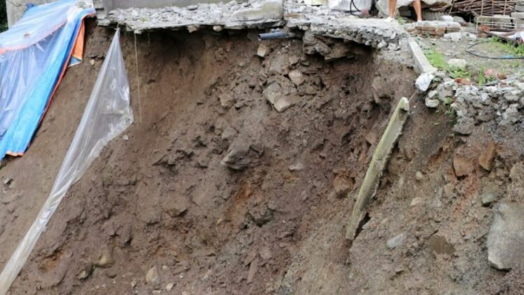 Τη ζωή σε 15 ανθρώπους στοίχισαν οι κατολισθήσεις στο Μεξικό