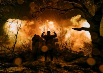 Πυρκαγιά σε περιφέρεια της Ρωσίας εν μέσω «μαζικής» επιδρομής της Ουκρανίας με drones