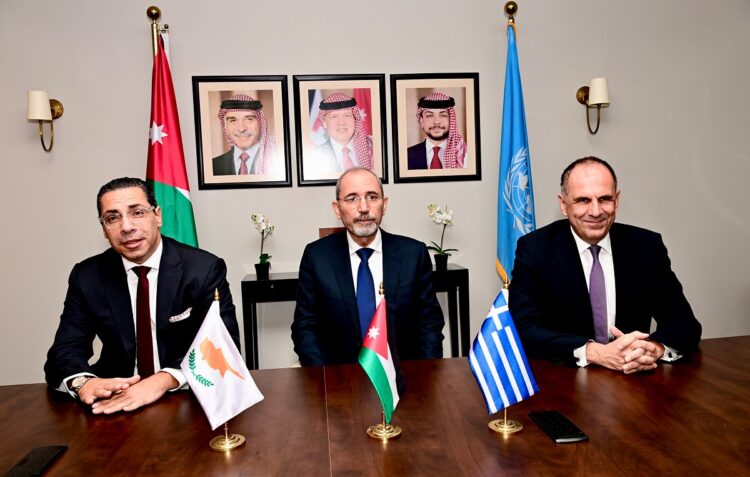 Συνάντηση Γ. Γεραπετρίτη με τους ομολόγους του Κύπρου και Ιορδανίας – Τι συζητήθηκε