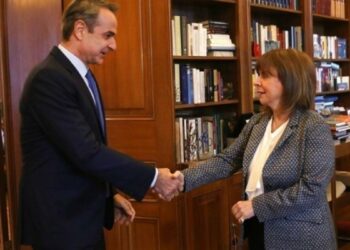 Συνάντηση Μητσοτάκη με Σακελλαροπούλου αύριο στο Προεδρικό Μέγαρο