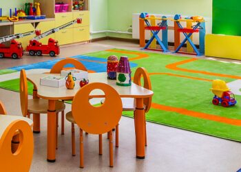 Νέα Σμύρνη: Αύξηση των τροφείων σε βρεφικούς – παιδικούς σταθμούς, που αγγίζει το +150% σε σχέση με πέρσι