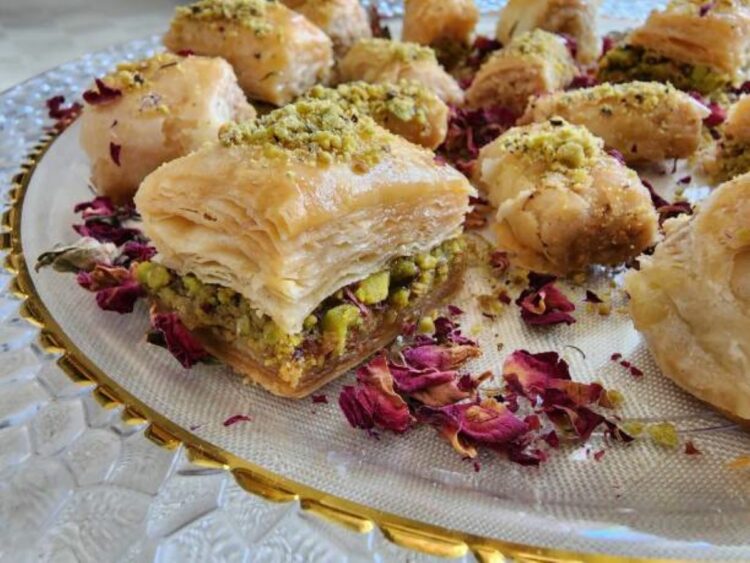 Εορτολόγιο: Ποιοι γιορτάζουν σήμερα 23 Σεπτεμβρίου