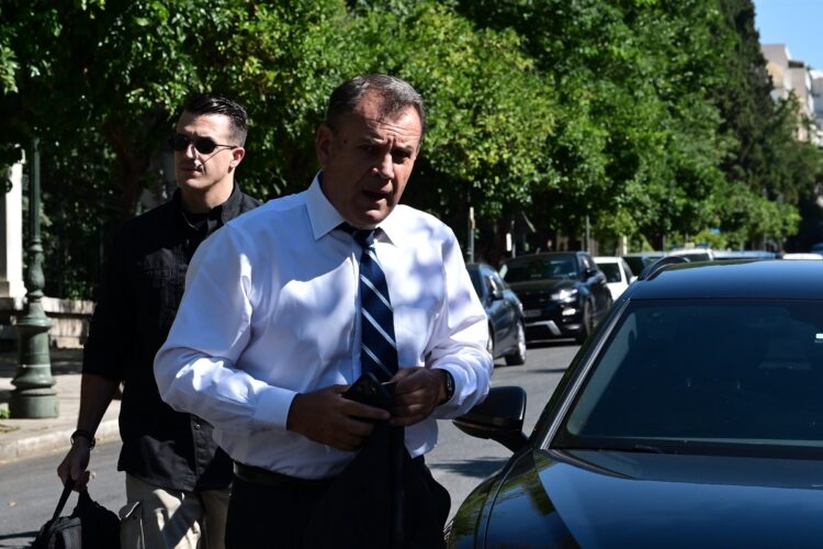 Παναγιωτόπουλος: Δεν τίθεται θέμα επιστροφών μεταναστών από τη Γερμανία στην χώρα μας