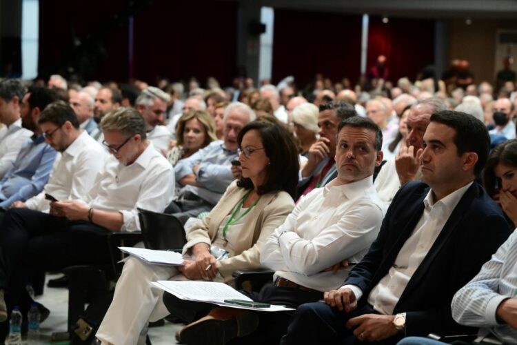 Αντίστροφη μέτρηση για το debate στο ΠΑΣΟΚ: Πόσο θα διαρκέσει και ποια κρίσιμα ζητήματα θα σχολιάσουν οι υποψήφιοι