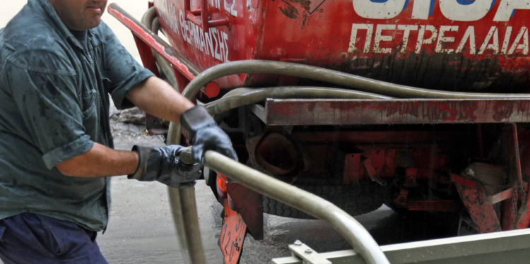 Πετρέλαιο θέρμανσης: Πότε ξεκινάει η διάθεσή του και πού θα κυμανθούν οι τιμές
