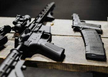 Ρέθυμνο: Συνελήφθη επιχειρηματίας γιατί αρνήθηκε να κατονομάσει ποιος έριξε μπαλωθιές στα εγκαίνια της επιχείρησής του