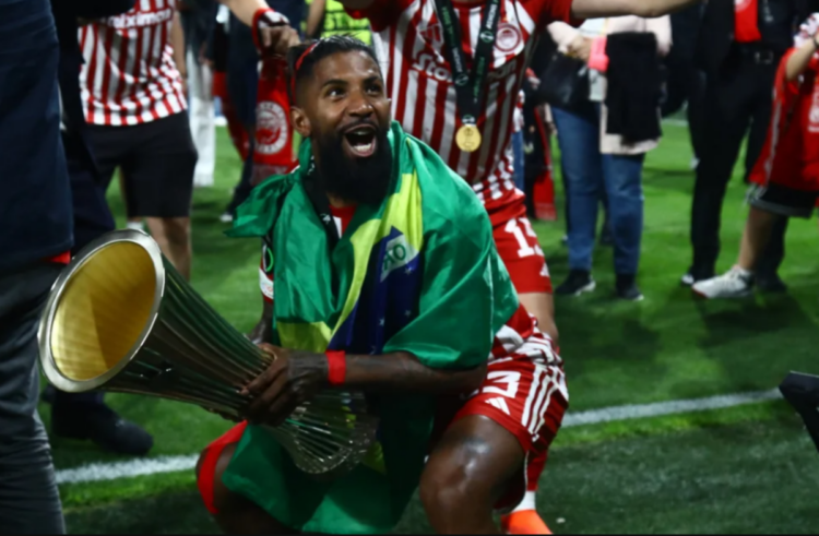 Ολυμπιακός: Ανανέωσε τη συνεργασία του με τον Ροντινέι