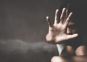 Σεξουαλική κακοποίηση: Μόλις 2 στα 100 παιδιά θύματα απευθύνονται στις δικαστικές αρχές