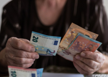 Συντάξεις Οκτωβρίου 2024: Ποιοι πληρώνονται αύριο