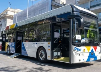 ΟΑΣΘ: Είσοδος επιβατών μόνο από την μπροστινή πόρτα σε λεωφορεία από τις 23/09