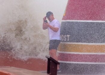 Σαρώνει τις ΗΠΑ ο τυφώνας «Helene»: Τουλάχιστον 5 νεκροί από το πέρασμά του – Εικόνες αποκάλυψης