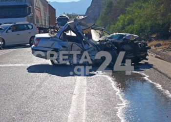 Θανατηφόρο τροχαίο στον ΒΟΑΚ: Νεκρή μία γυναίκα και δύο τραυματίες σε σύγκρουση ΙΧ