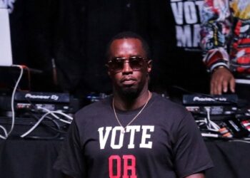 Ο ράπερ Σον Ντίντι Κομπς κατηγορείται για σωματεμπορία και εκβιασμό