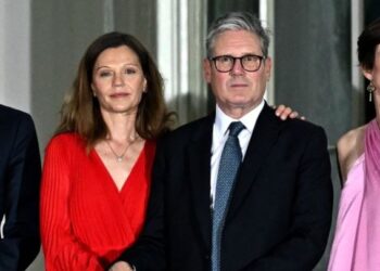 Επικρίσεις δέχεται ο Βρετανός πρωθυπουργός για αποδοχή δώρων άνω των 100.000 στερλινών