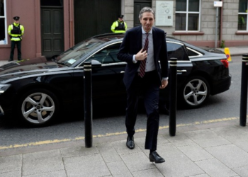 Συνάντηση του πρωθυπουργού της Ιρλανδίας με τον πρόεδρο της Παλαιστινιακής Αρχής