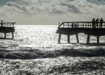 ΗΠΑ: Σε κατηγορία 4 ενισχύθηκε ο τυφώνας Χέλεν καθώς πλησιάζει τη Φλόριντα