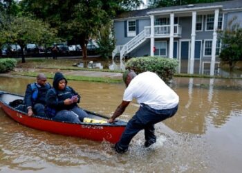 ΗΠΑ: Στους 33 οι νεκροί από την τροπική καταιγίδα Χέλεν