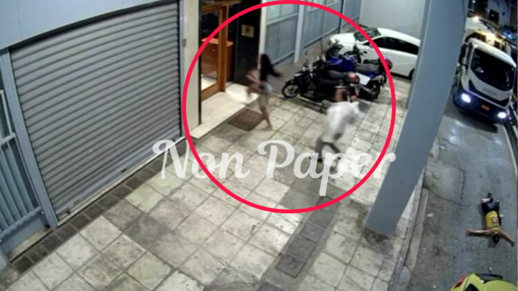 Οδηγός ταξί ξυλοκόπησε ζευγάρι στο κέντρο της Αθήνας: Βίντεο ντοκουμέντο από την άγρια επίθεση