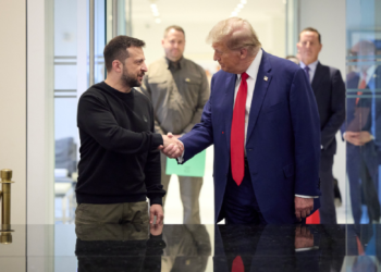 Ζελένσκι: «Εποικοδομητική» η συνάντηση με τον Ντόναλντ Τραμπ