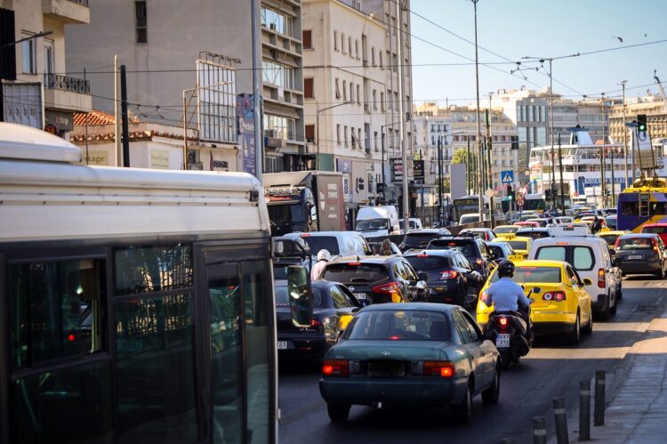 Κίνηση στους δρόμους: Συμφόρηση στον Κηφισό και το κέντρο