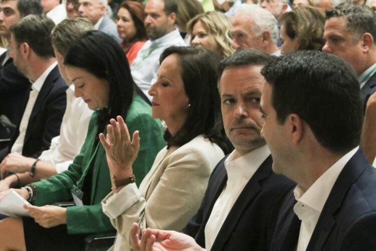 Απόψε η τηλεμαχία των έξι υποψηφίων για την προεδρία του ΠΑΣΟΚ