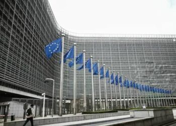 Αλβανία: Ξεκινά στις 15/10 τις ενταξιακές διαπραγματεύσεις με την ΕΕ – «Στον πάγο» η Βόρεια Μακεδονία