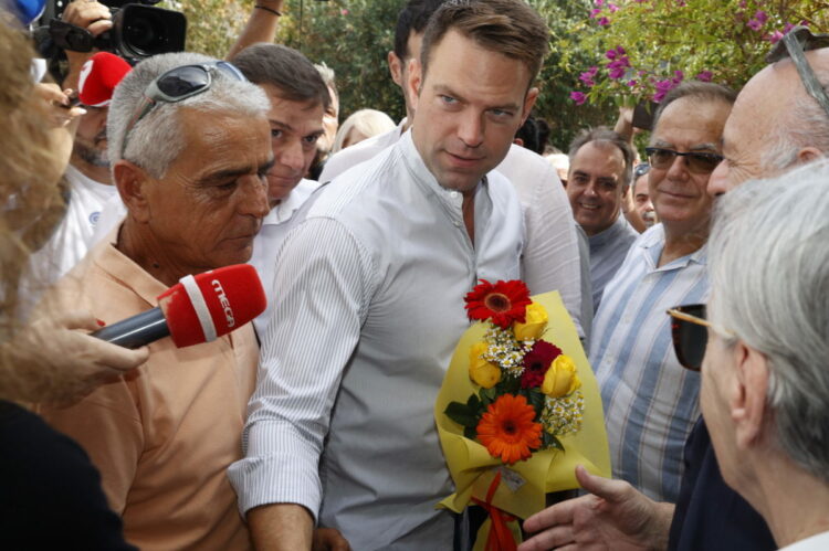 ΣΥΡΙΖΑ: Ο Κασσελάκης χάνει εντός κερδίζει εκτός – Ο ρόλος του «μπροστινού» των 87