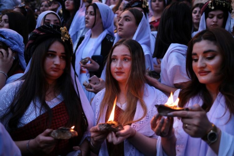 Νεαρή Ιρακινή που έζησε τον τρόμο στα χέρια των τζιχαντιστών απελευθερώθηκε μετά από 10 χρόνια