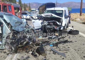 Τραγωδία στη Φωκίδα: Tροχαίο με δύο νεκρούς και δύο τραυματίες