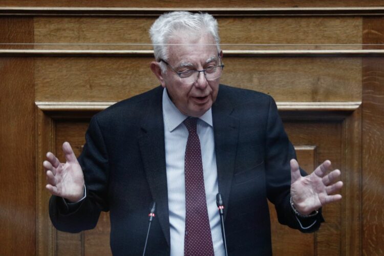 Επίτιμος διδάκτορας της Νομικής Σχολής του Πανεπιστημίου Αθηνών αναγορεύεται ο Παναγιώτης Πικραμμένος