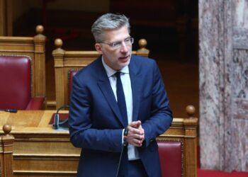 Άκης Σκέρτσος: Δίκαιη και ισορροπημένη πολιτική, τα αφορολόγητα φιλοδωρήματα έως 300 ευρώ το μήνα