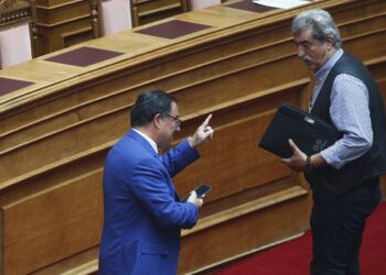 Την άρση της ασυλίας του Παύλου Πολάκη αποφάσισε η Ολομέλεια – Κόντρα με Γεωργιάδη στη Βουλή