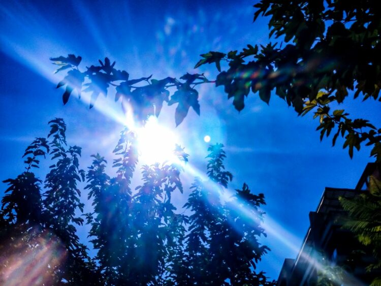 Καιρός: Γενικά αίθριος, με αραιές νεφώσεις – Μικρή άνοδος της θερμοκρασίας