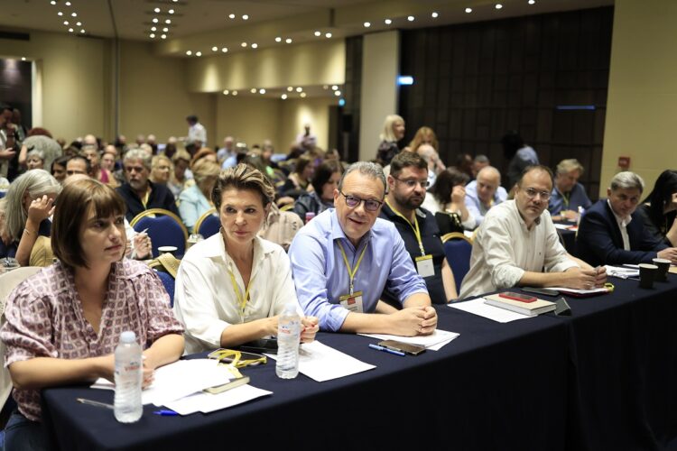 ΣΥΡΙΖΑ: 8 – 10 Νοεμβρίου το Συνέδριο εισηγήθηκε η πλειοψηφία στην ΚΕ