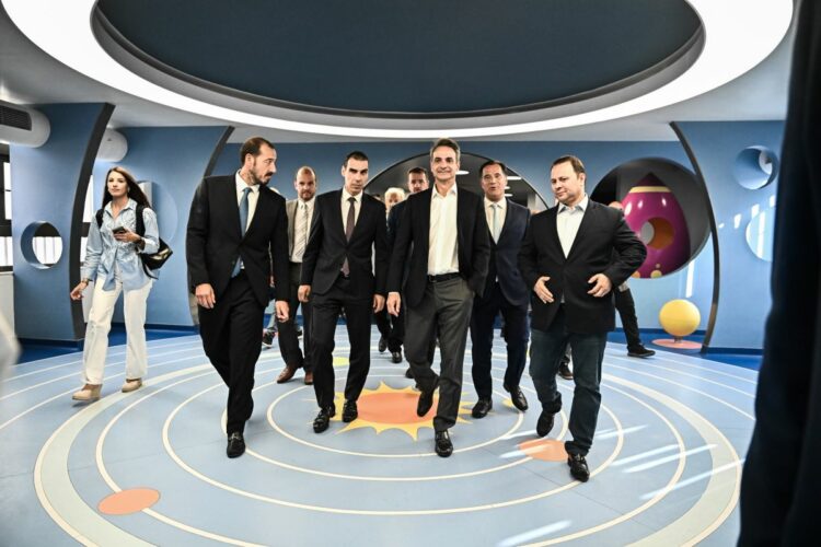 Αυτοψία K. Mητσοτάκη στο νοσοκομείο παίδων «Αγία Σοφία»: Το Εθνικό Σύστημα Υγείας αλλάζει (photos)