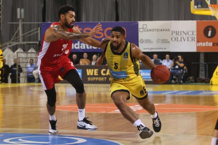 Ο τρομερός Ντε Τζούλιους δεν ήταν αρκετός για τον Άρη