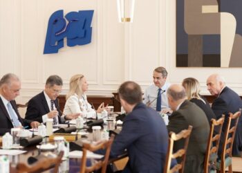 Οι ευρωβουλευτές της ΝΔ καταδικάζουν την επίθεση κατά του Μπελέρη στα Τίρανα