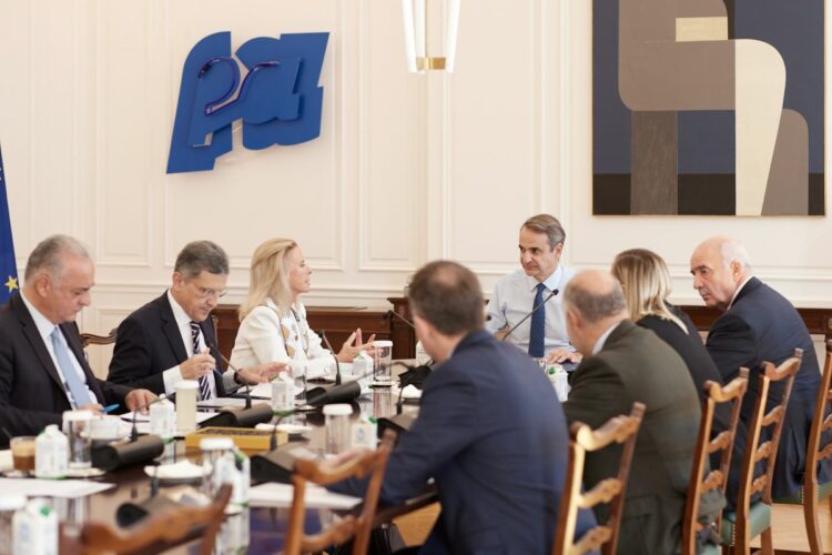 Οι ευρωβουλευτές της ΝΔ καταδικάζουν την επίθεση κατά του Μπελέρη στα Τίρανα