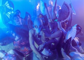 «Οξυγόνο»: Μια spiritual rave εμπειρία σε σκηνοθεσία Γ. Κουτλή στη Στέγη του Ιδρύματος Ωνάση