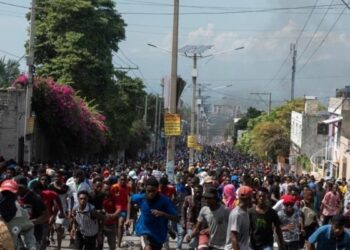 Αϊτή: Πάνω από 10.000 άνθρωποι έφυγαν για να σωθούν από επιθέσεις των συμμοριών